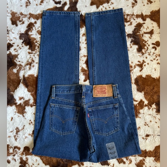 Vintage 90’s Made in USA Deadstock Dark Wash Student Fit Levis 501. - Picture 1 of 6